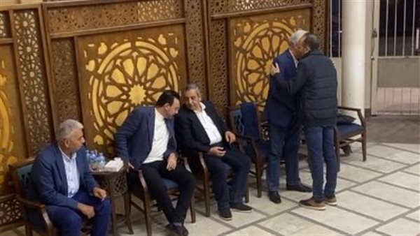 بدء عزاء الكاتب الصحفي محمد أبو الغيط في مسجد الحامدية الشاذلية بث مباشر